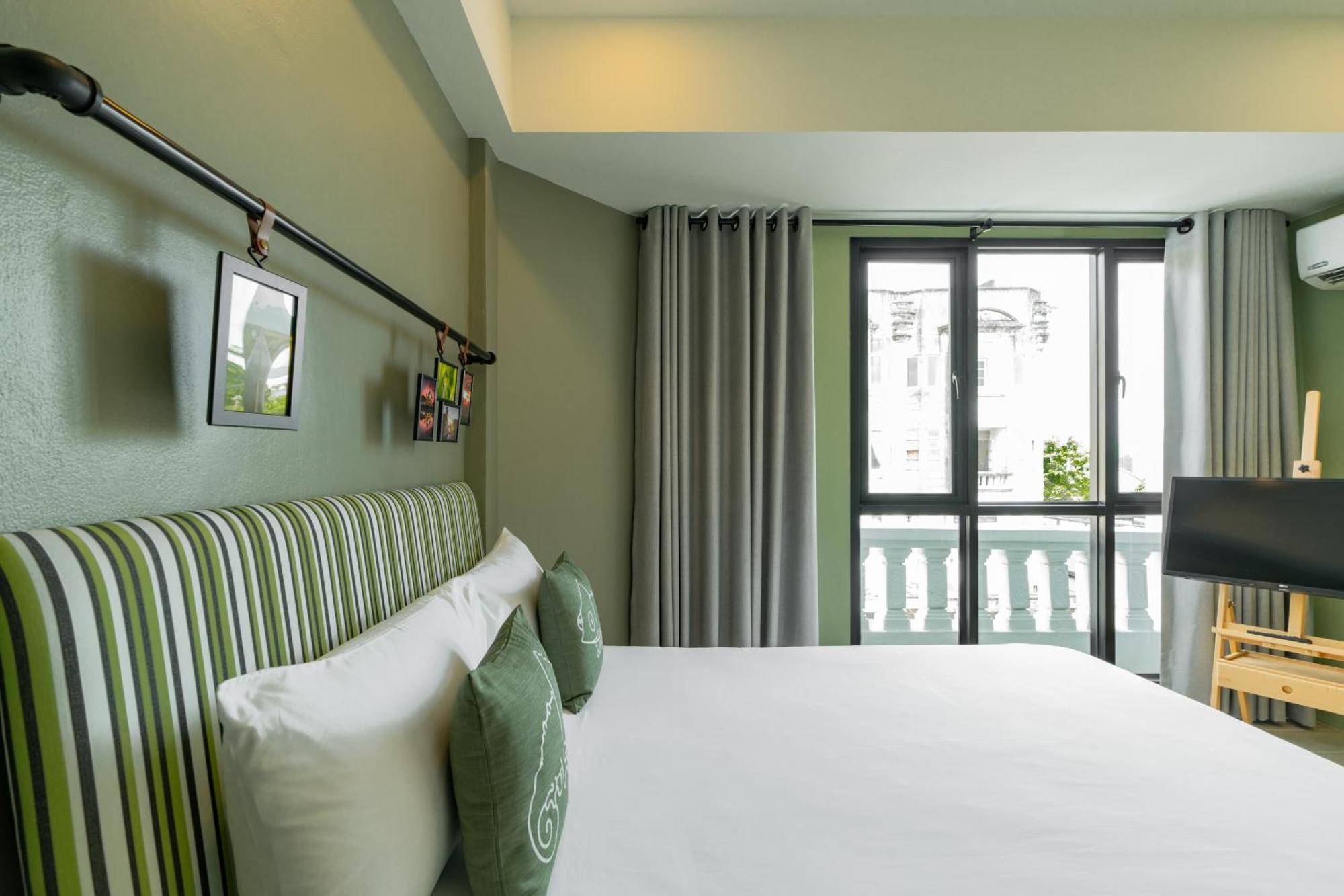 Chamemon Bed Phuket Town Hotel Buitenkant foto